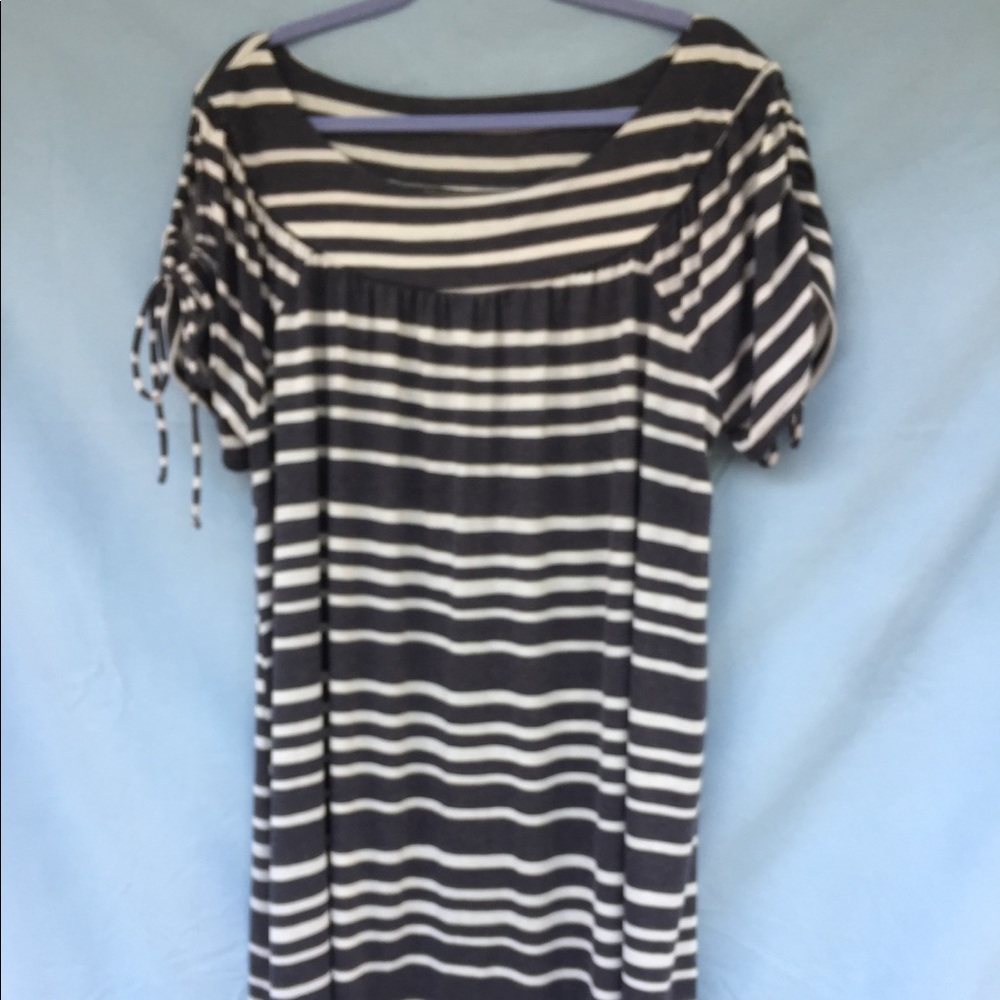 Women’s short sleeve dress 18/20